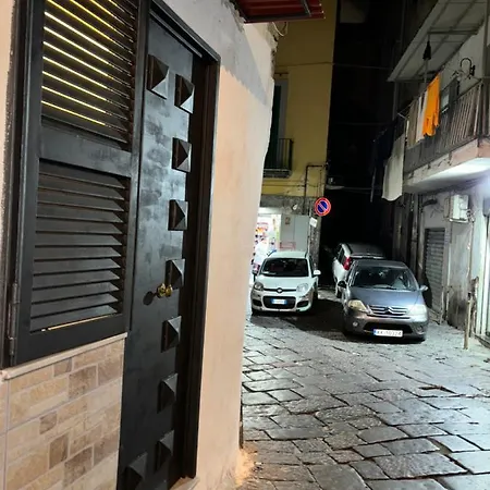 Dimora San Gennaro شقة نابولي